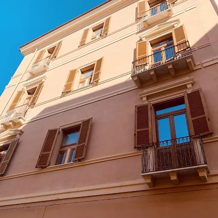 Cozy In 60 M² + Balcony * Cagliari
