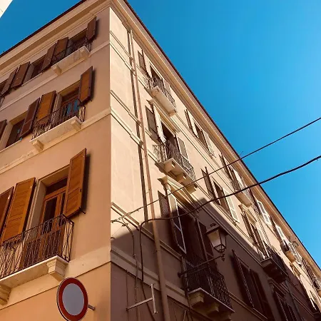 Cozy In 60 M² + Balcony *