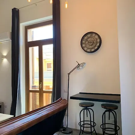 Cozy In 60 M² + Balcony Cagliari